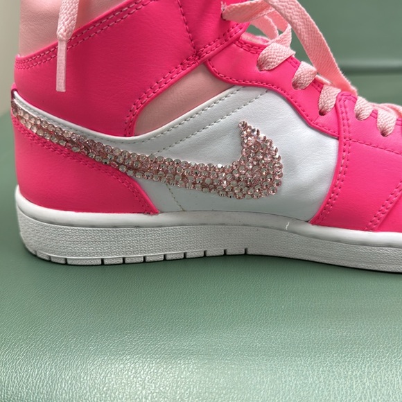 Euro size 40.5 women’s bedazzled Air Jordan 1 Mid - Picture 7 of 8